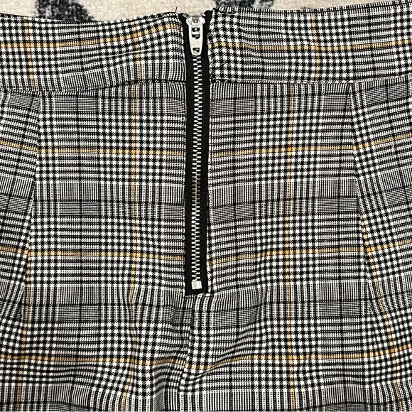 Garage “As If” Plaid Mini Skirt | Size XS - Picture 9 of 12